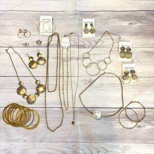 Jewelry Lot of 28 Items Gold Tone Necklaces Bracelets Earrings Bangles